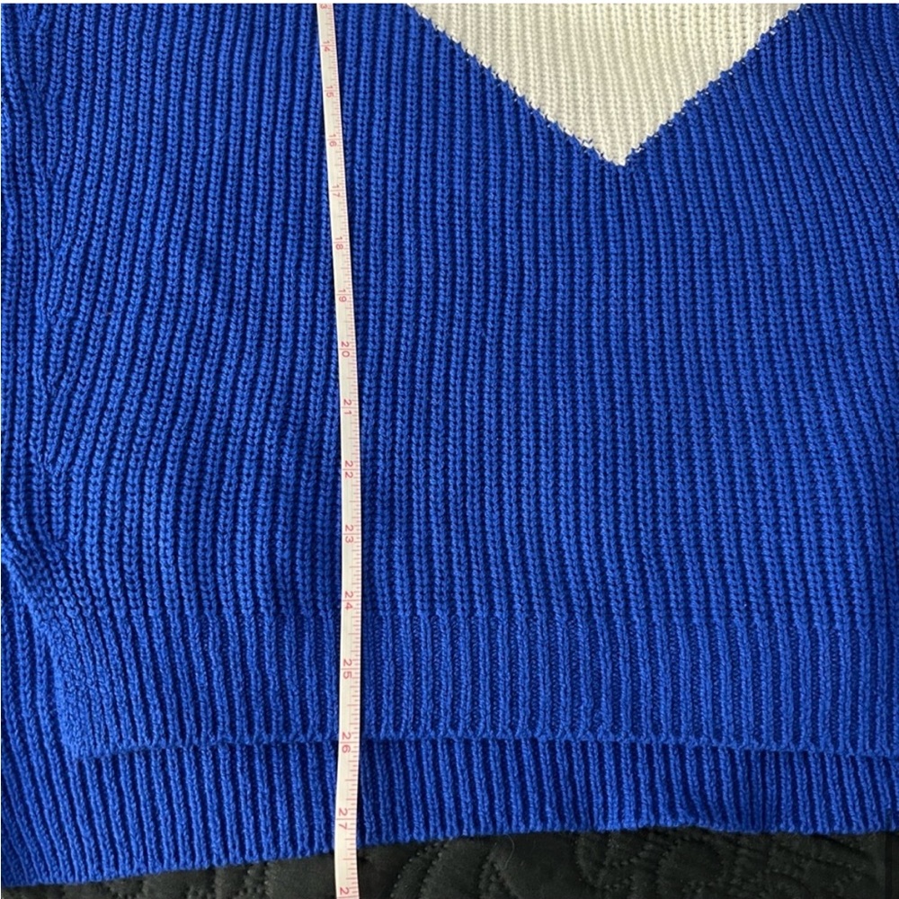 Express Black, Blue, & White Crewneck Chevron Shaker Knit Oversized Sweater, Sm - Picture 10 of 11